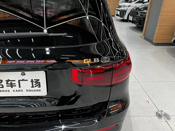 Mercedes-Benz GLB AMG 2024