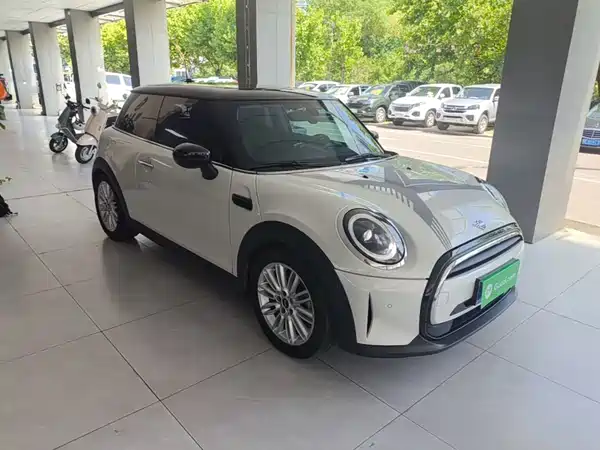 MINI 2023