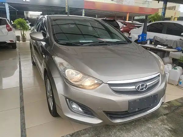 Hyundai Elantra Langdong 2015