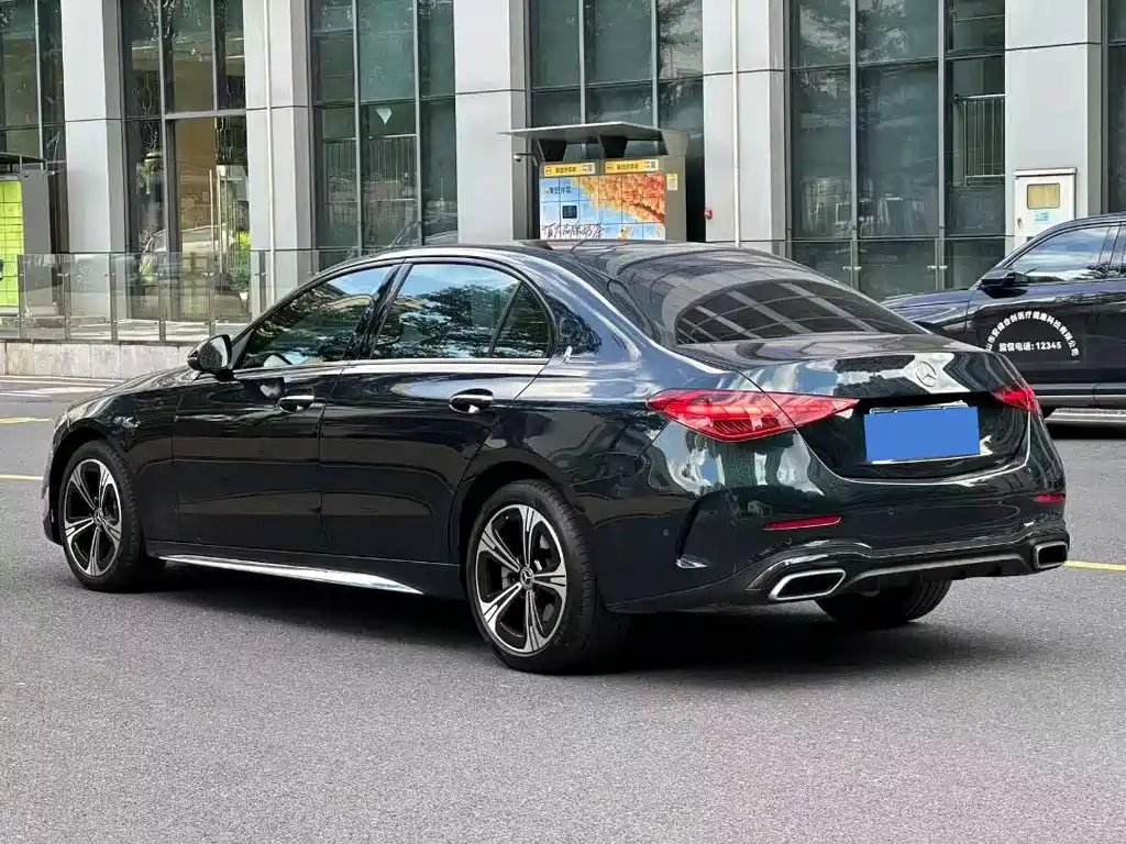 Mercedes-Benz C-Class 2021