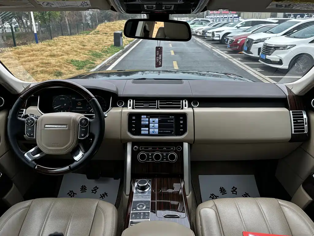 Land Rover Range Rover 2015 — фото 16