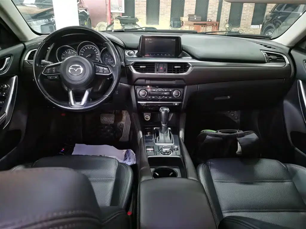 Mazda Atenza 2018 — фото 10