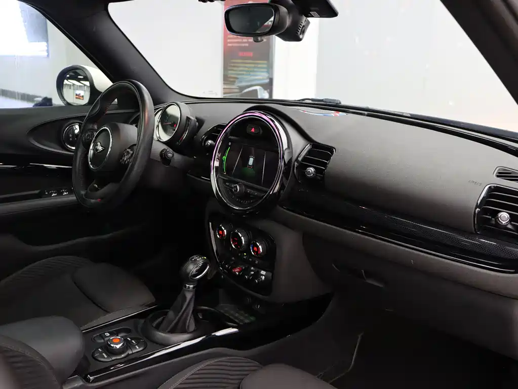 MINI Clubman 2019 — фото 22