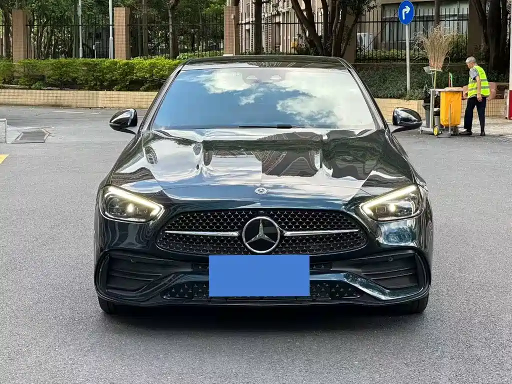 Mercedes-Benz C-Class 2021