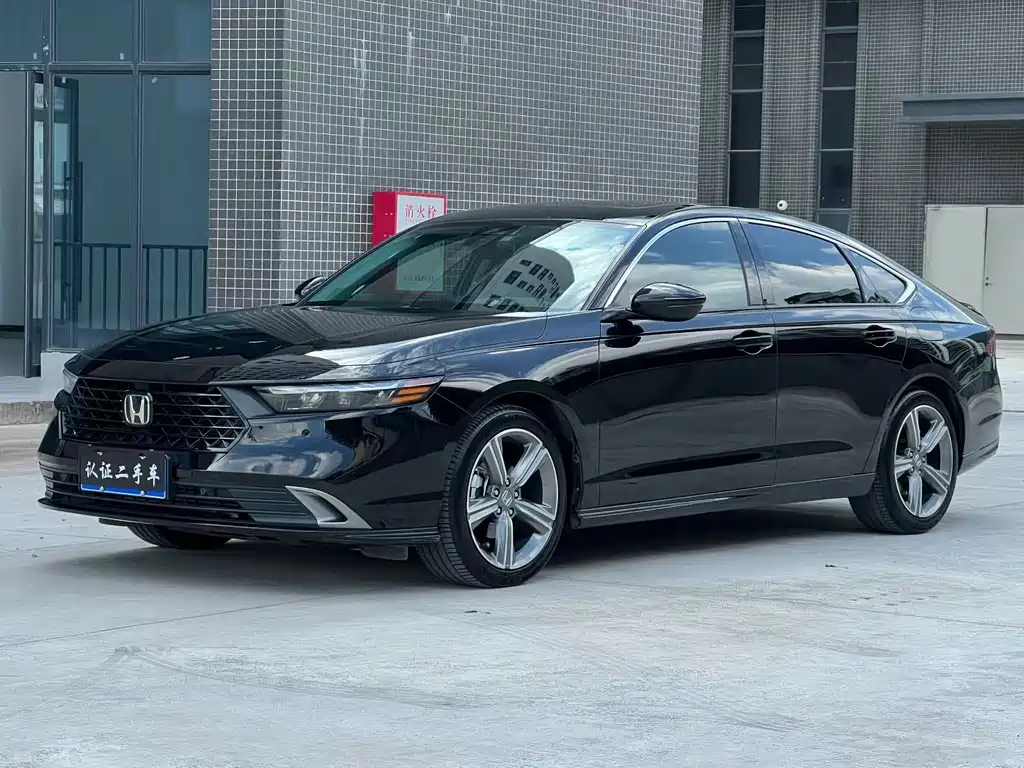 Honda Accord 2025 — фото 1