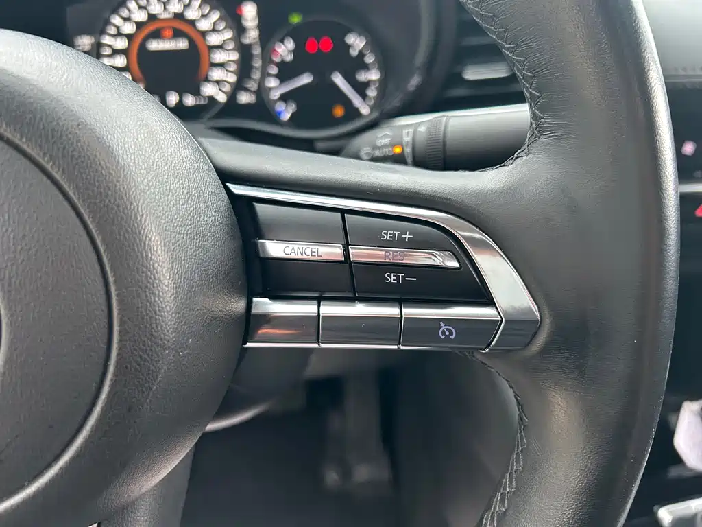 Mazda 3 Axela 2023