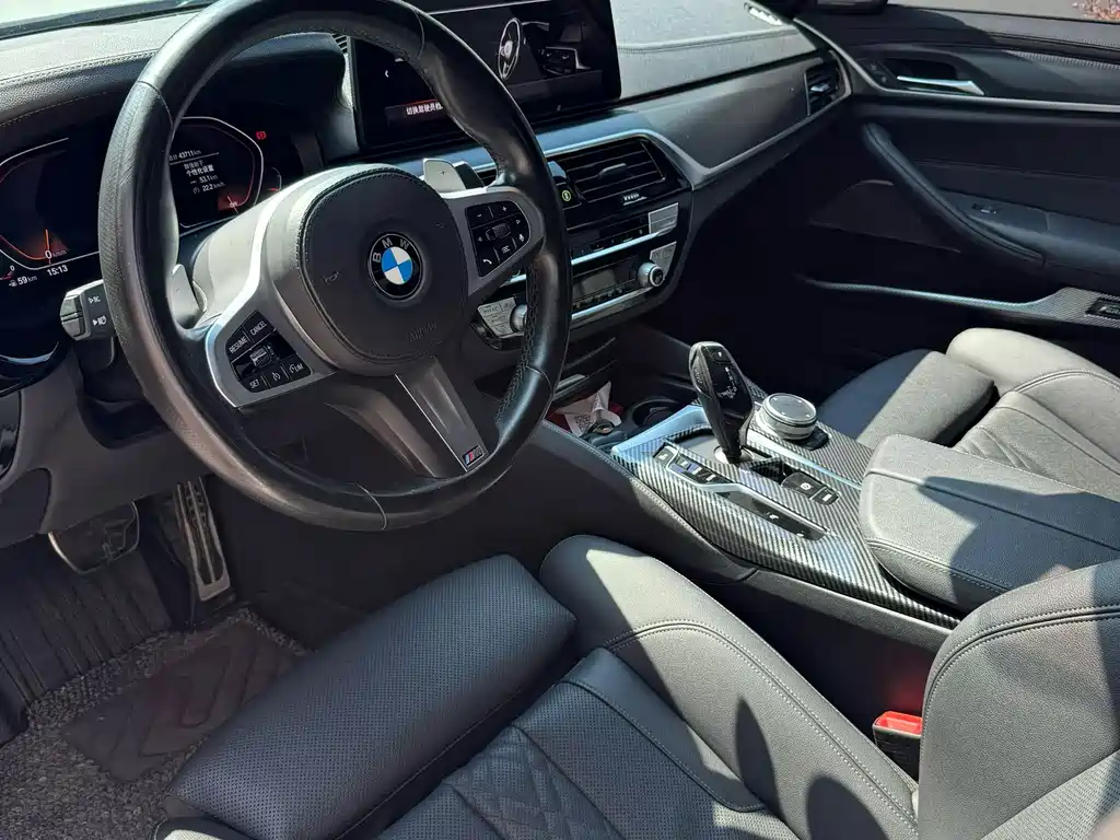 BMW 5 Series 2021