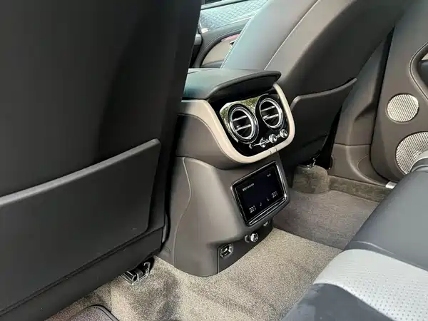 Bentley Bentayga 2022
