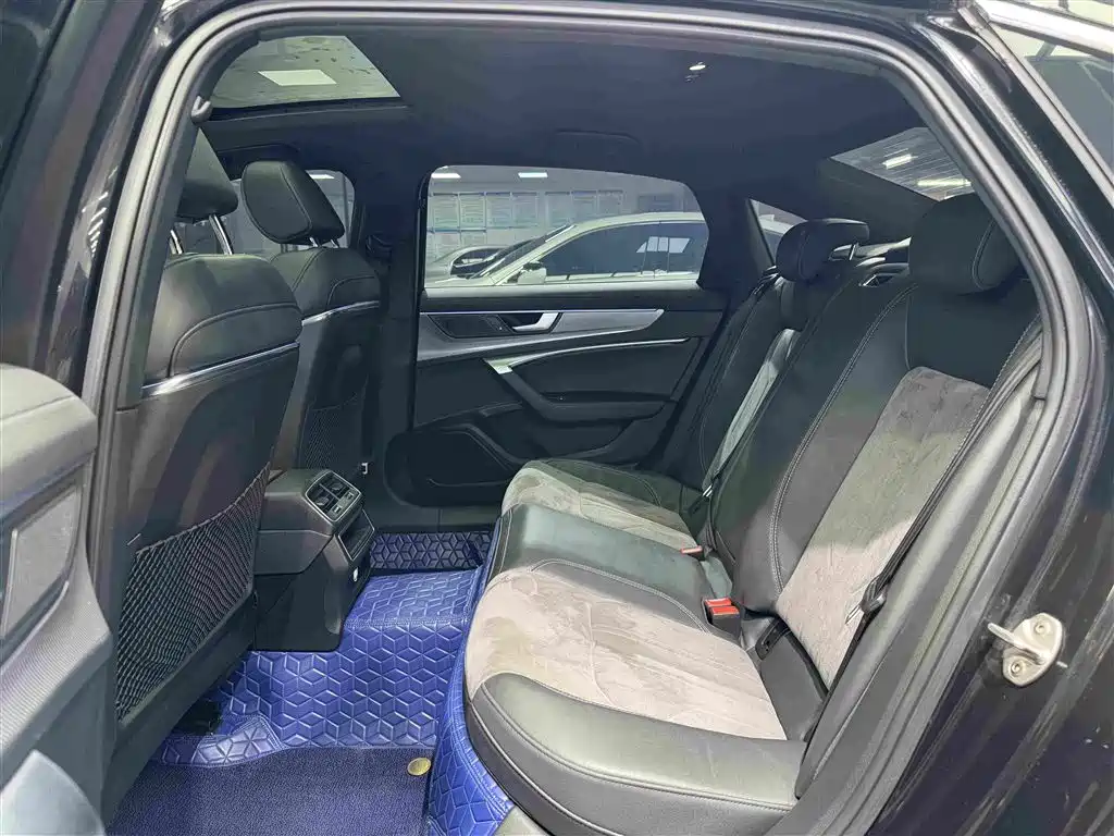 Audi A6L 2021