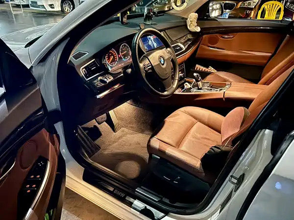 BMW 5 Series GT 2017