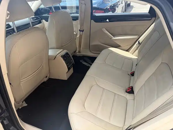 Volkswagen Passat 2014