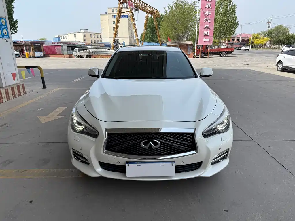 Infiniti Q50L 2017 — фото 2