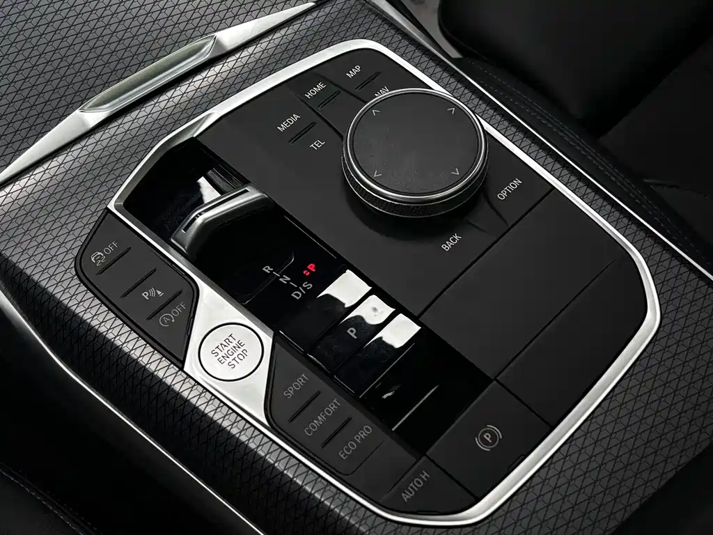 BMW 2 Series 2024 — фото 36