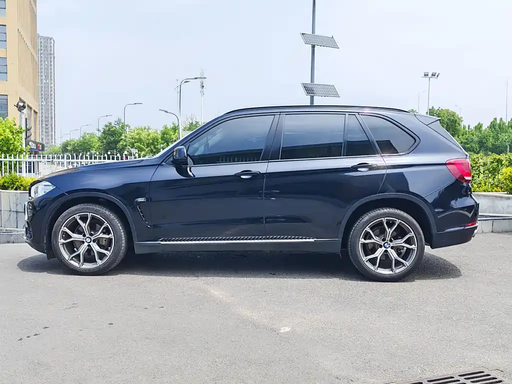 BMW X5 2016 — фото 8