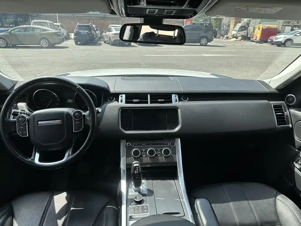 Land Rover Sport 2017 — фото 16