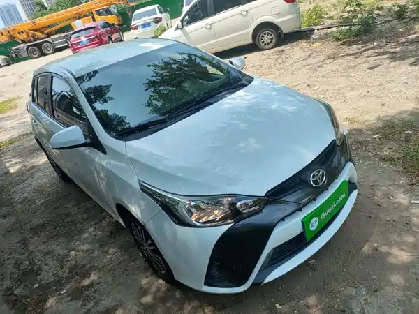 Toyota Yaris L 2020