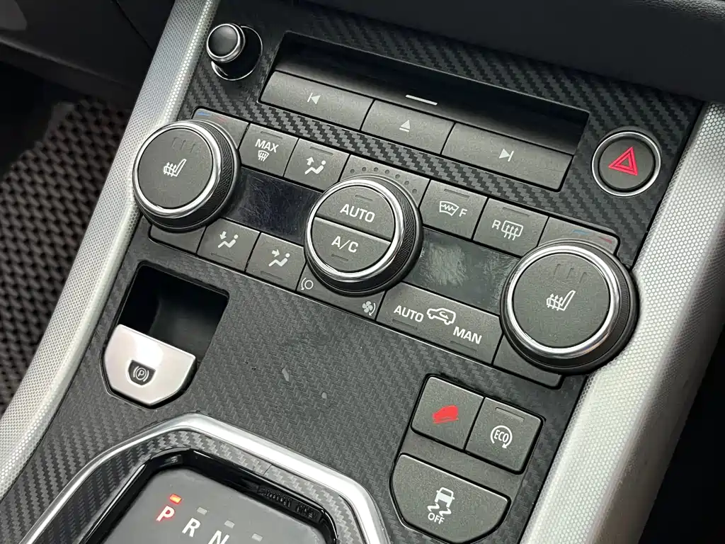 Land Rover Range Rover Evoque 2015 — фото 23