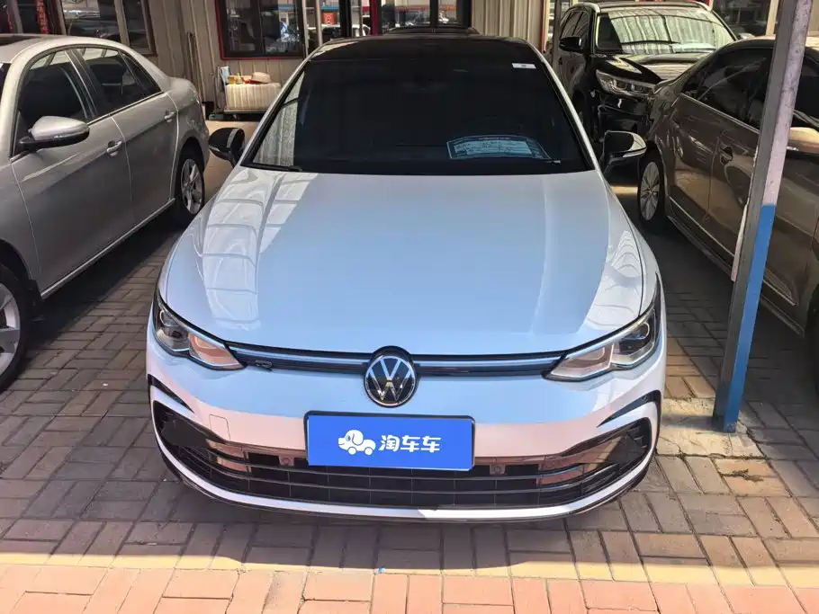 Volkswagen Golf 2023