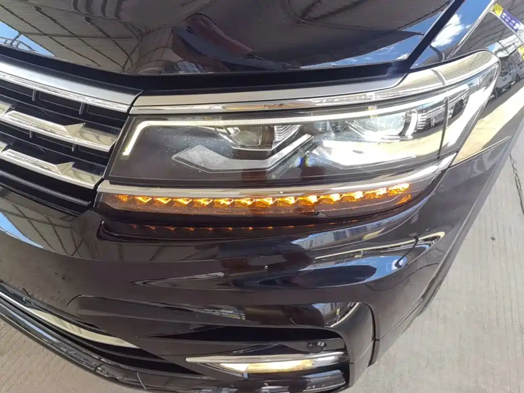 Volkswagen Tiguan L 2021 — фото 24