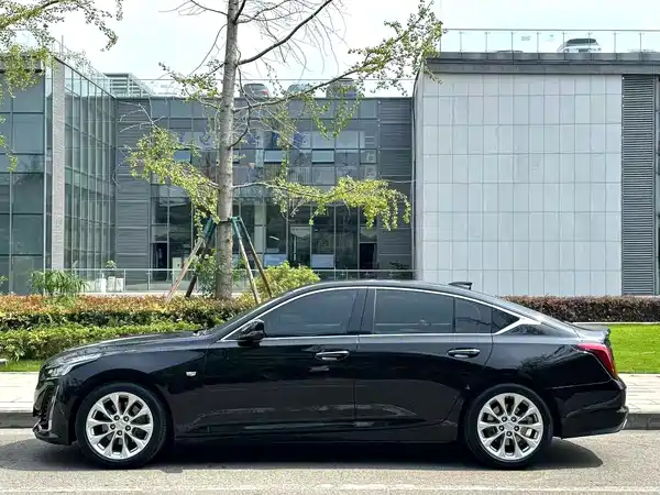 Cadillac CT5 2023