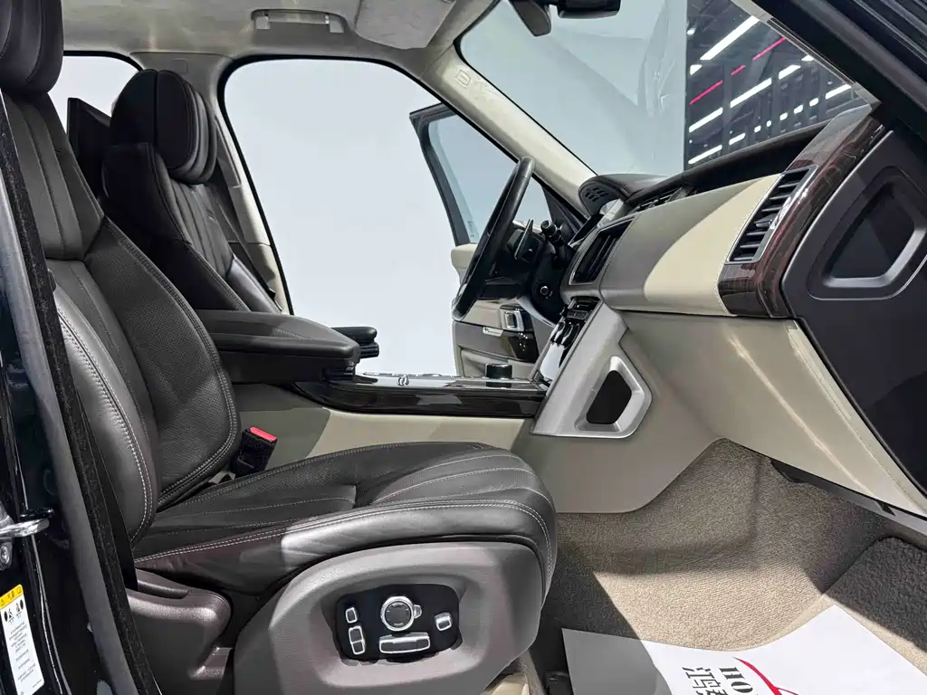 Land Rover Range Rover 2018 — фото 14