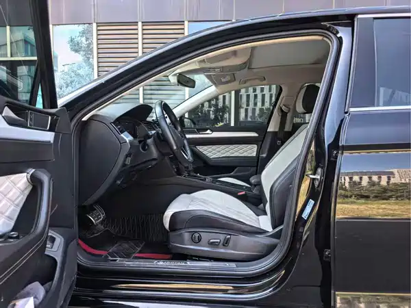 Volkswagen Magotan 2024