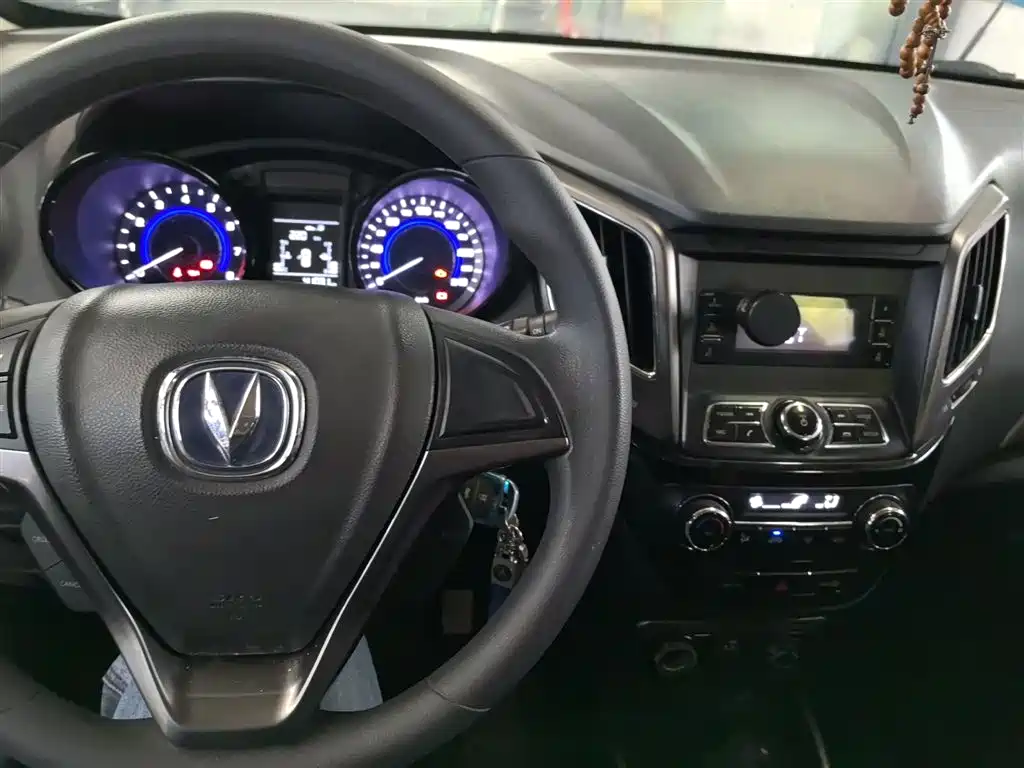 Changan CS15 2016 — фото 10