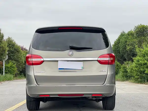Buick GL8 2017