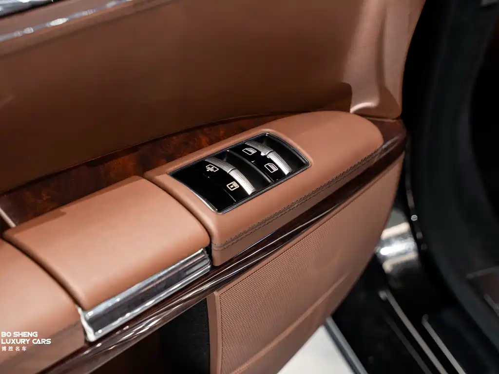 Mercedes-Benz S-Class 2011 — фото 18
