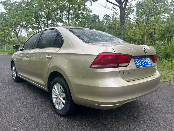 Volkswagen Santana 2013