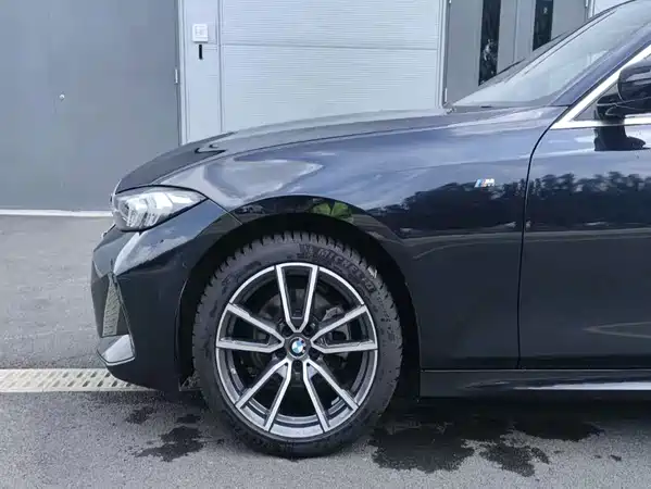 BMW 3 Series 2025