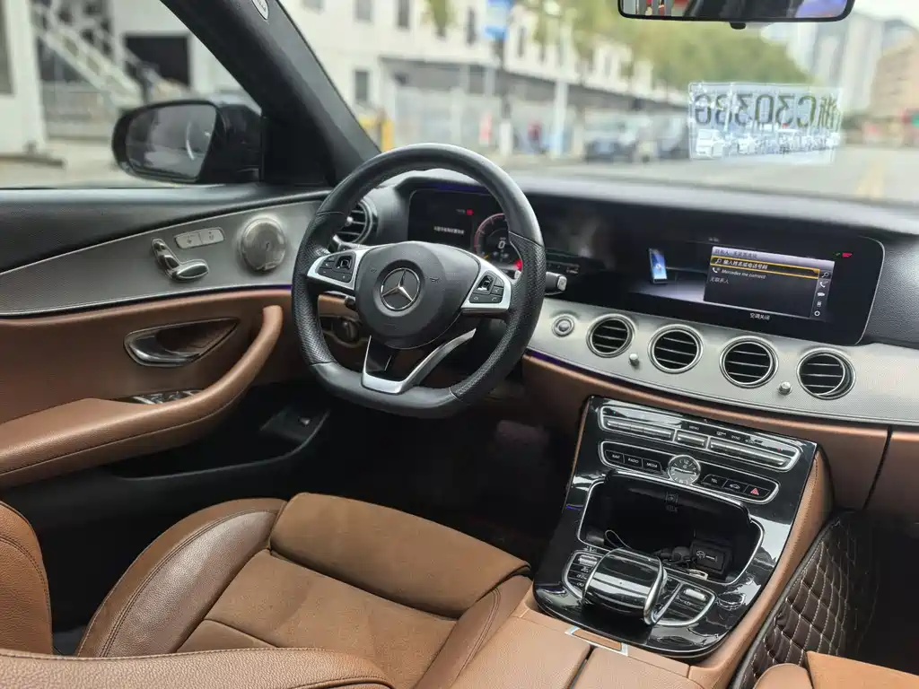 Mercedes-Benz E-Class 2017 — фото 15