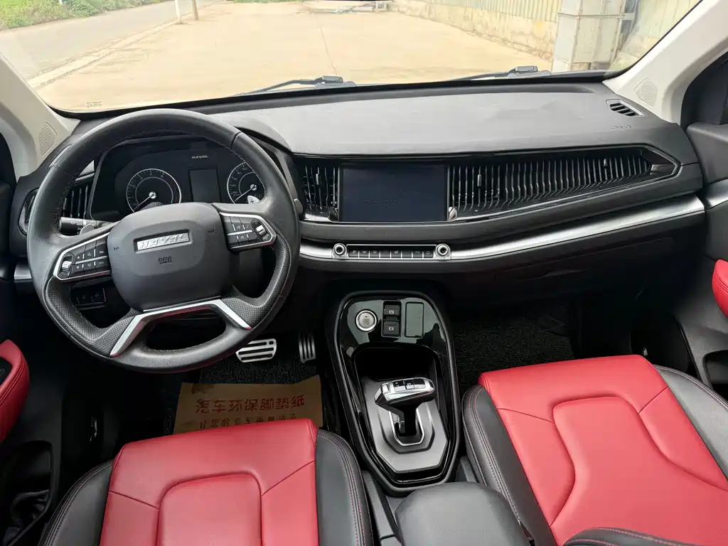 Haval H2s 2018 — фото 12