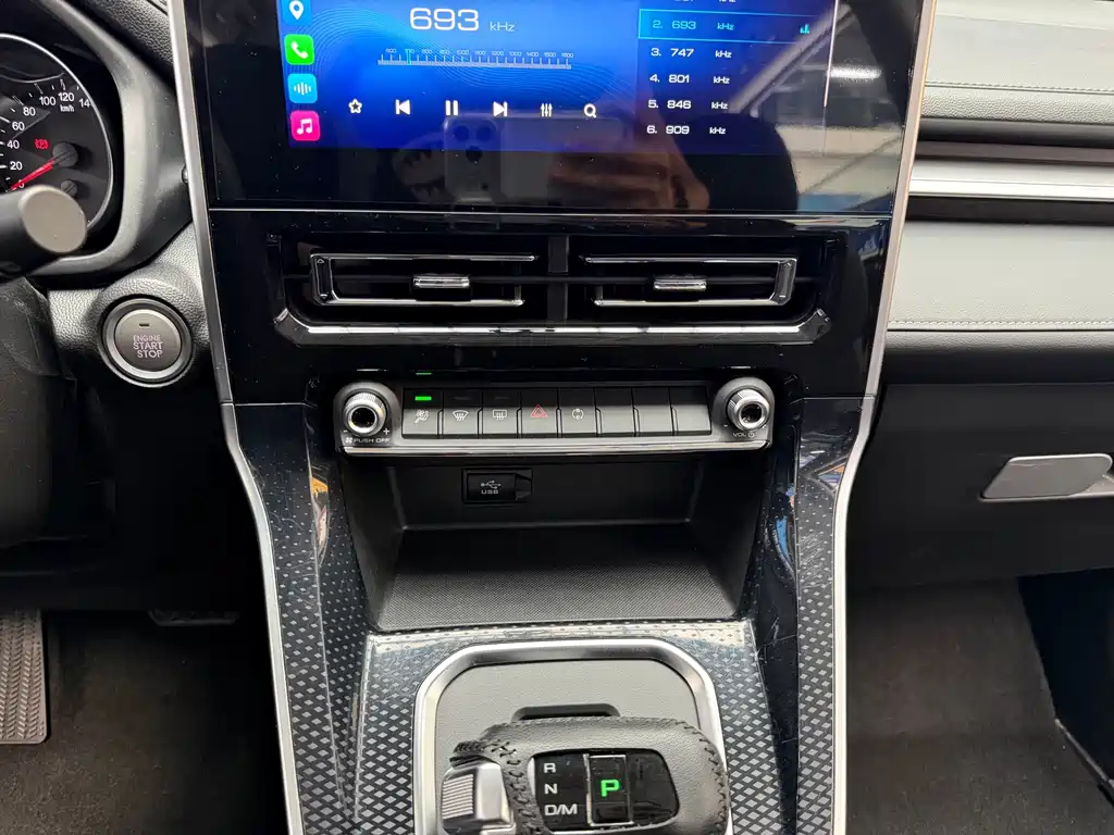 Haval M6 2023 — фото 15