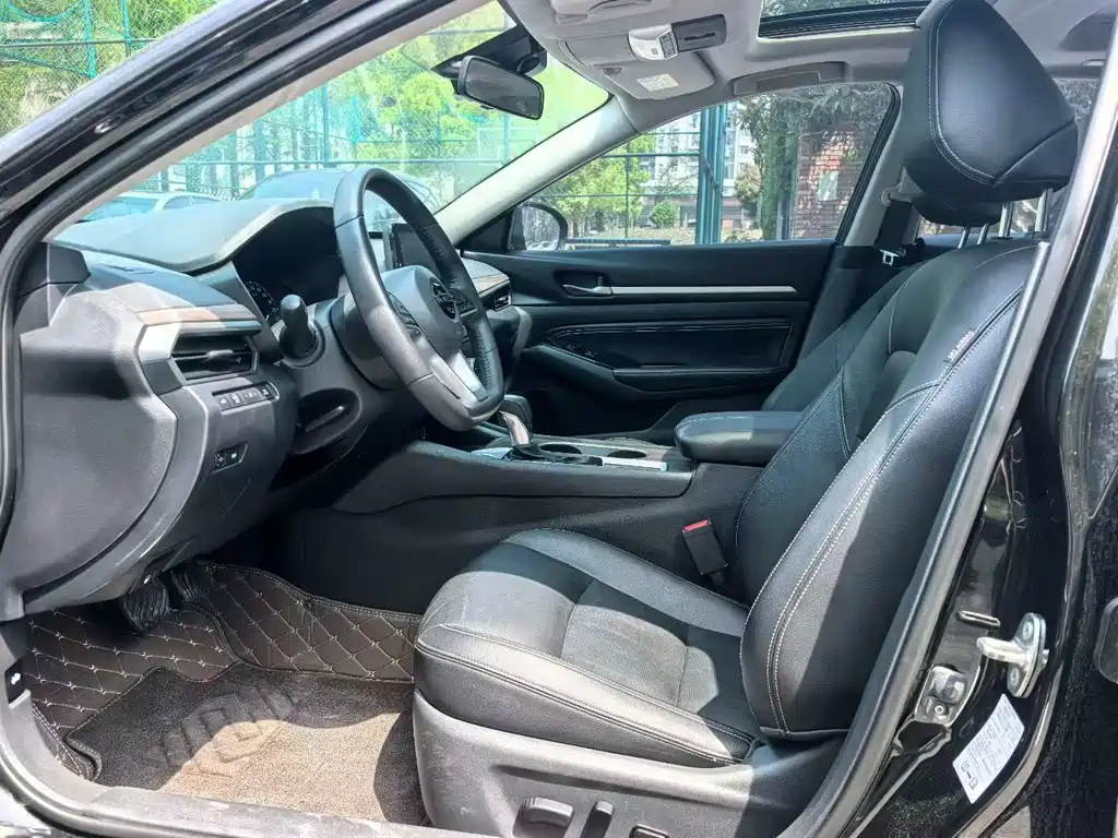 Nissan Teana 2022