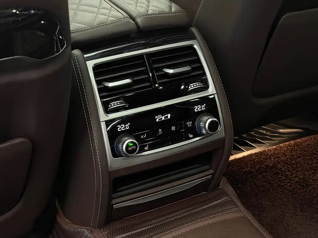BMW 7 Series 2022 — фото 17