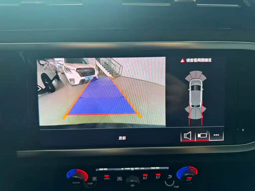 Audi Q3 Sportback 2022 — фото 21