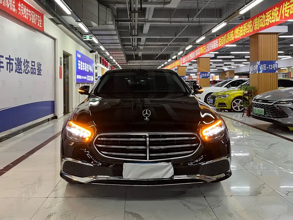 Mercedes-Benz E-Class 2023 — фото 1