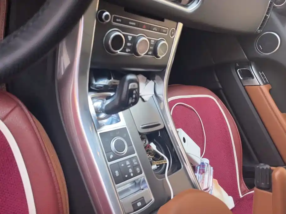 Land Rover Range Rover Sport 2015 — фото 16