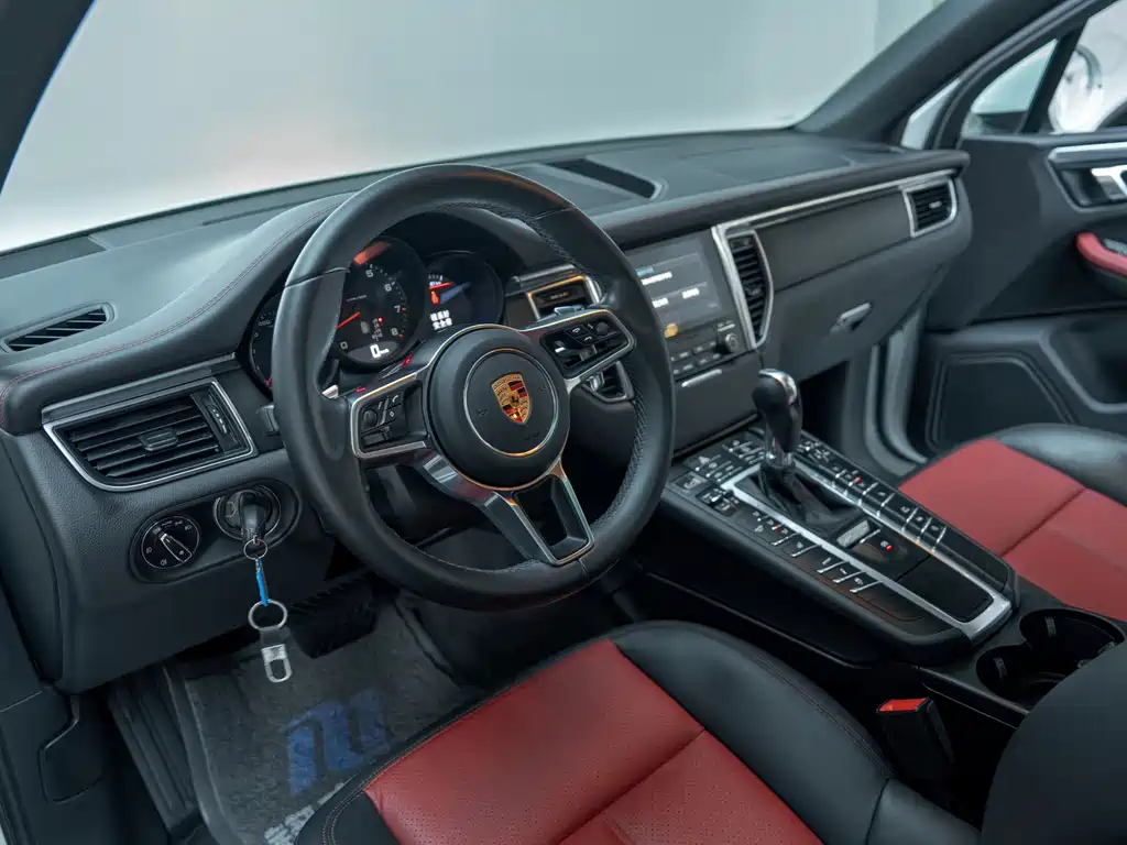 Porsche Macan 2016 — фото 9