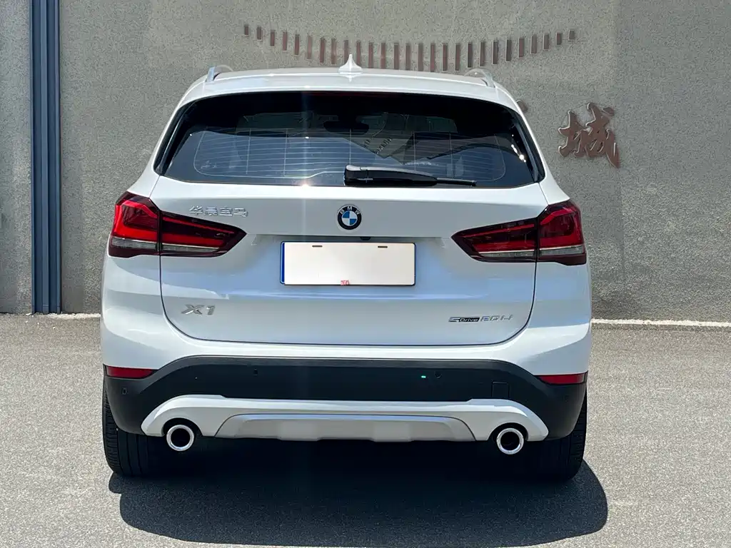 BMW X1 2022 — фото 4
