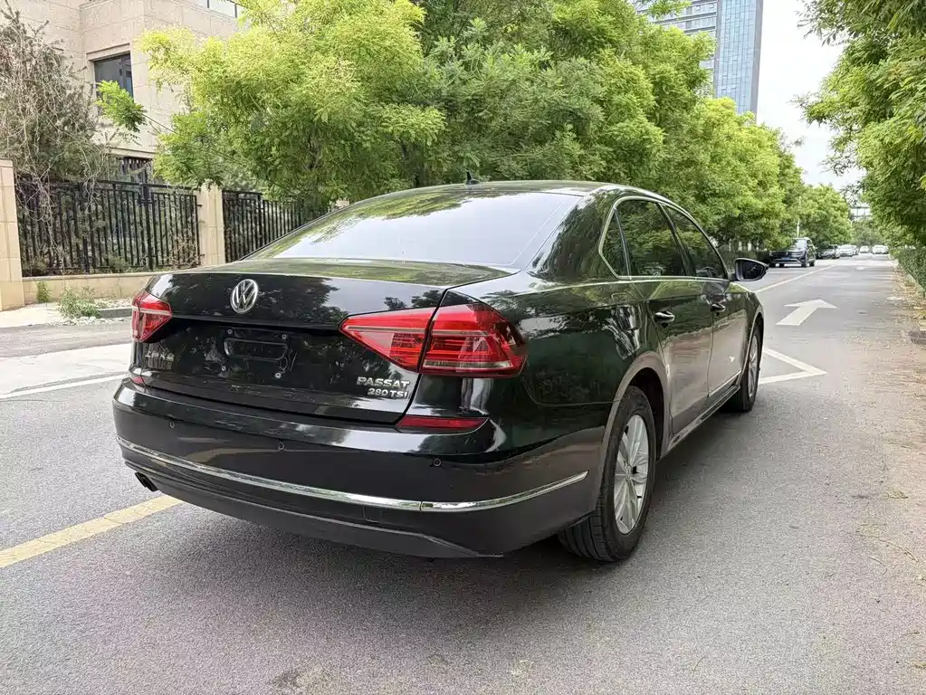 Volkswagen Passat 2016 — фото 4