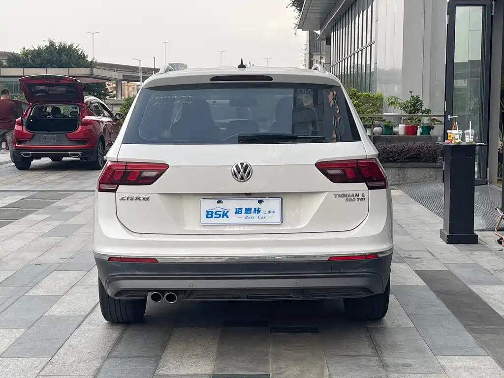 Volkswagen Tiguan L 2020 — фото 5