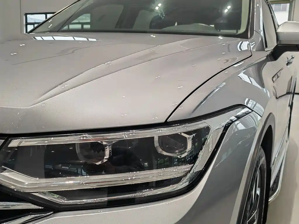 Volkswagen Tiguan L 2022 — фото 4