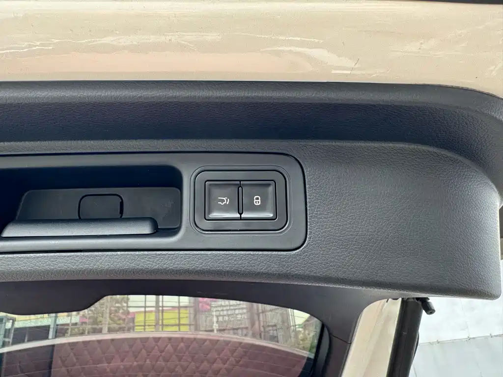 BYD Song PLUS New Energy 2022 — фото 24