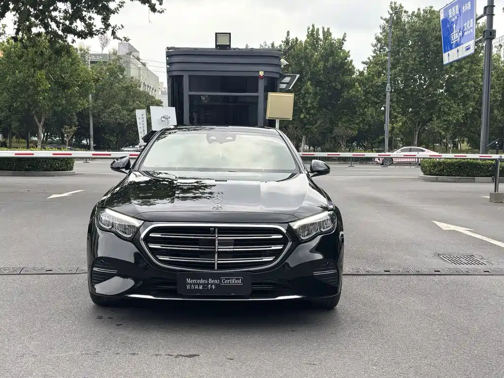 Mercedes-Benz E-Class 2024 — фото 2