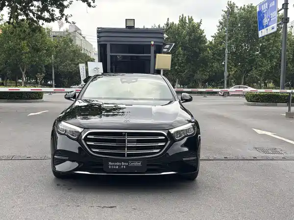Mercedes-Benz E-Class 2024