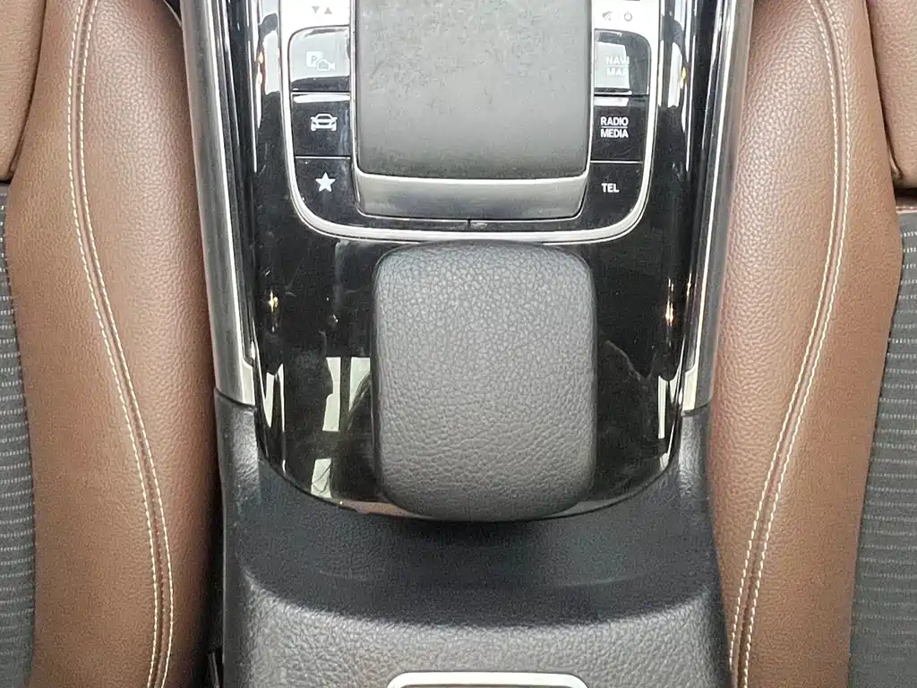 Mercedes-Benz B-Class 2020 — фото 16
