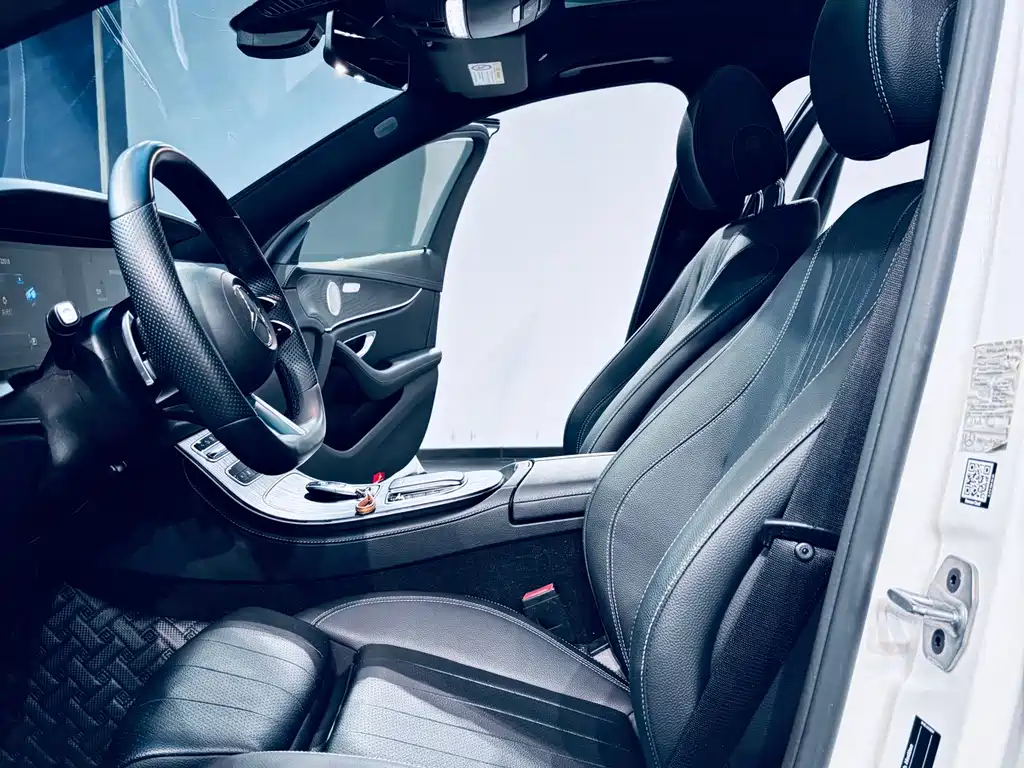 Mercedes-Benz E-Class 2022 — фото 6