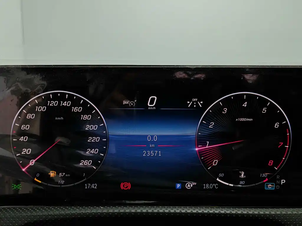 Mercedes-Benz A-Class 2023 — фото 8
